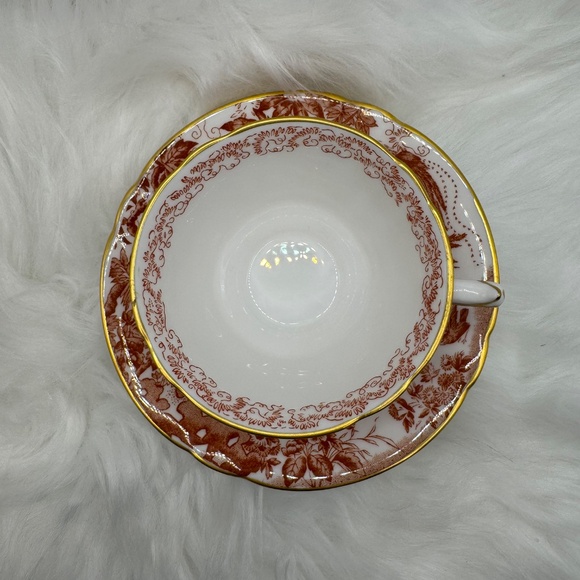 Royal Crown Derby "Red Aves" tea cups and saucers. Vintage bone china 1970 - Picture 8 of 9